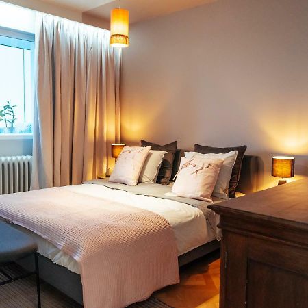 Parklake Design Apartment - Fabulous View - Netflix Бухарест Екстер'єр фото