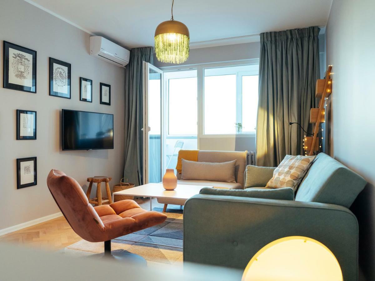 Parklake Design Apartment - Fabulous View - Netflix Бухарест Екстер'єр фото